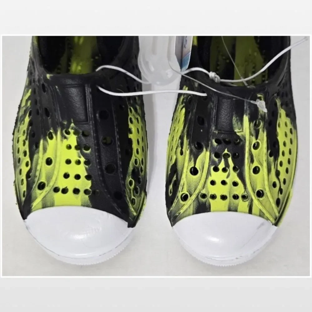 New Stepping Stones Kids Shoes Boys Size 5 EVA Sneakers Black Green NWT